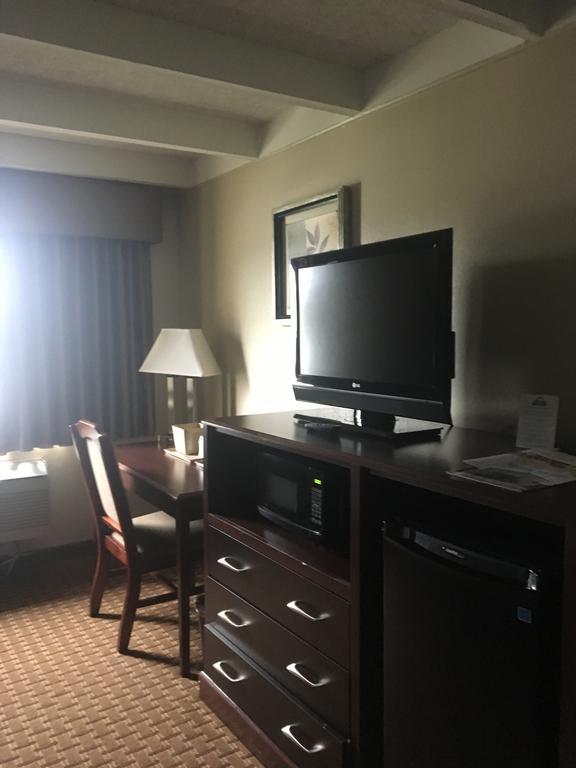 Days Inn By Wyndham Bloomington West Luaran gambar